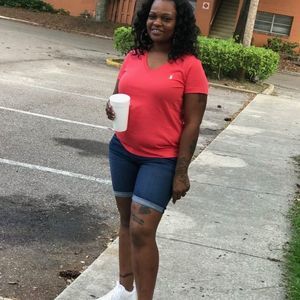 Meet your Posher, Kendra